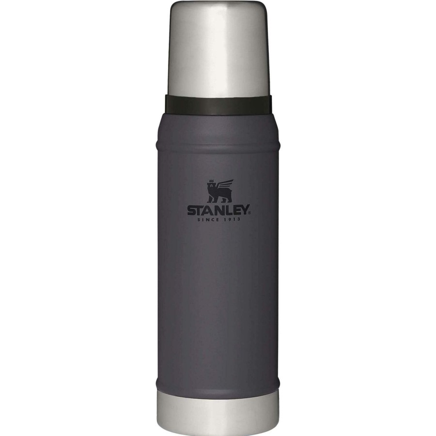 Kampeerartikelen Stanley PMI Drinkflessen | Stanley Pmi The Legendary Classic Thermosbeker 750 Ml Charcoal